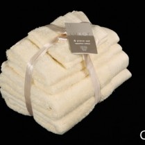 Cream 6 Piece 650gsm Egyptian Cotton Towel Bale